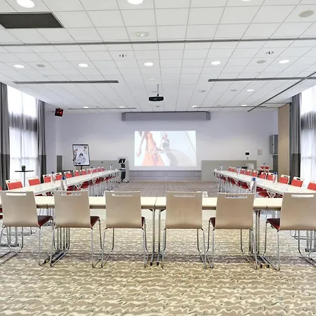 Hotel Mercure Grenoble Centre Porte Des Alpes 4*