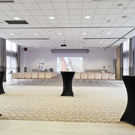 Mercure Grenoble Centre Porte Des Alpes Hotel 4*