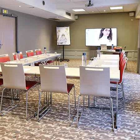 Hotel Mercure Grenoble Centre Porte Des Alpes 4*