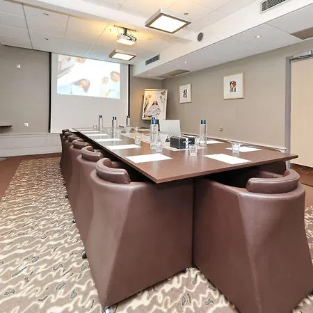 Mercure Grenoble Centre Porte Des Alpes Hotel 4*