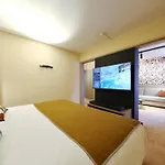 Mercure Centre Porte Des Alpes Hotel 4*