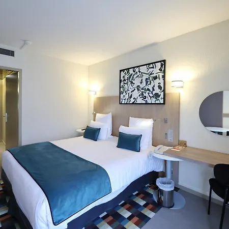 מלון Mercure Centre Porte Des Alpes גרנובל