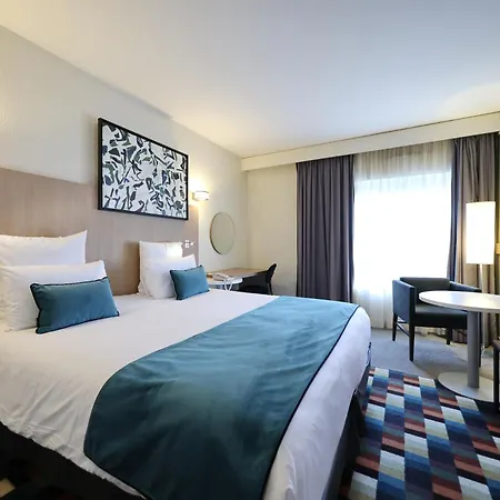 Mercure Centre Porte Des Alpes מלון