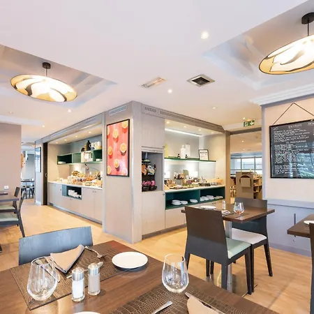 Mercure Centre Porte Des Alpes Hotel 4*