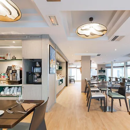 Hotel Mercure Centre Porte Des Alpes 4*