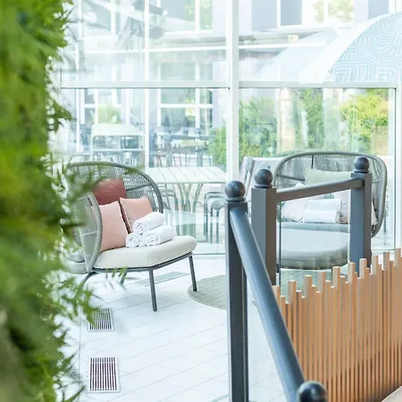 Mercure Centre Porte Des Alpes Hotel 4*
