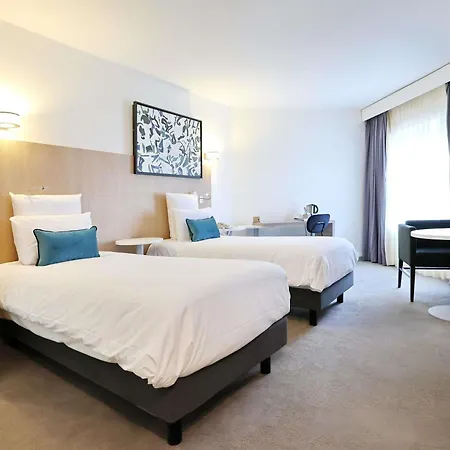 Mercure Centre Porte Des Alpes מלון גרנובל