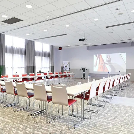 Mercure Centre Porte Des Alpes מלון 4*