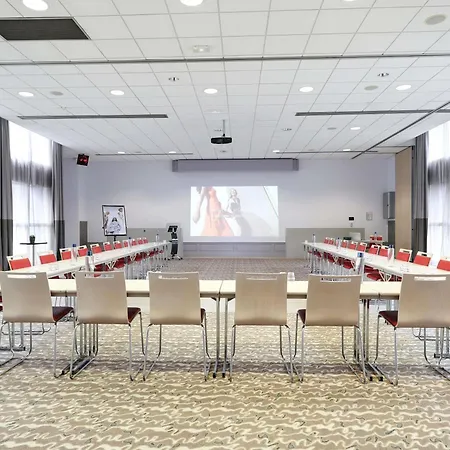 Mercure Centre Porte Des Alpes Отель 4*