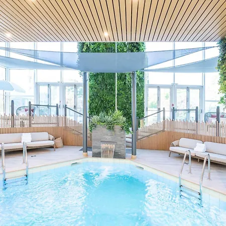 Mercure Centre Porte Des Alpes מלון