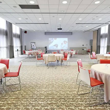 Mercure Centre Porte Des Alpes גרנובל
