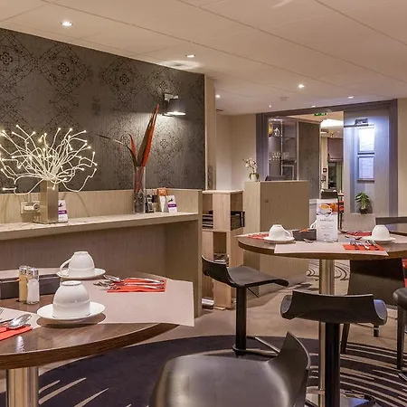 Mercure Centre Porte Des Alpes Hotel 4*