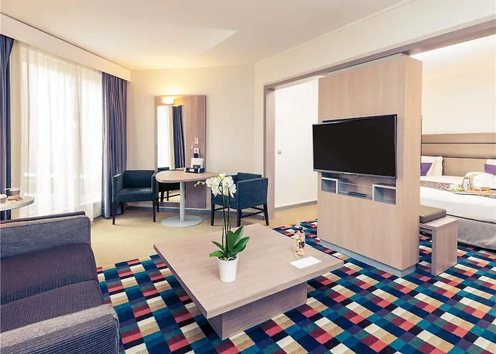 Mercure Centre Porte Des Alpes 4*