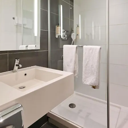 Hotel Mercure Centre Porte Des Alpes 4*